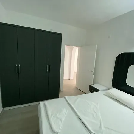 Manolya Hotel *
