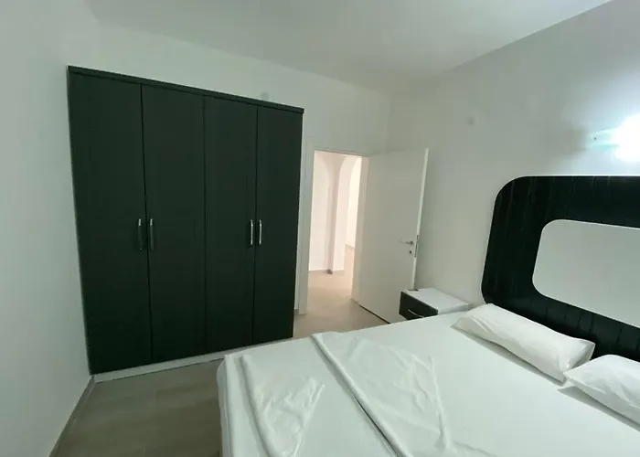 Manolya Hotel *