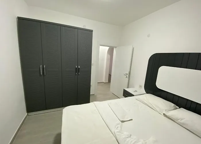 Manolya Hotel *