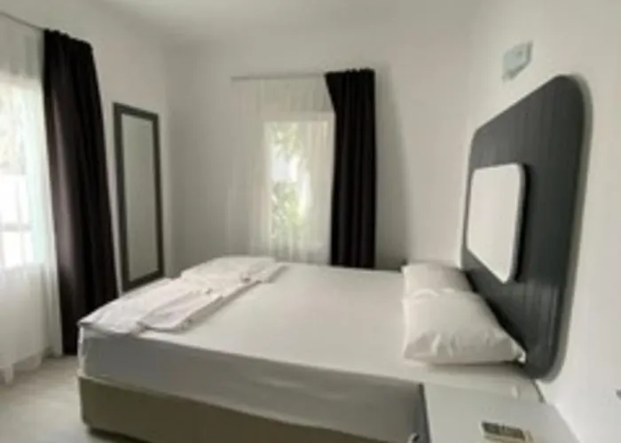 Manolya Hotel *