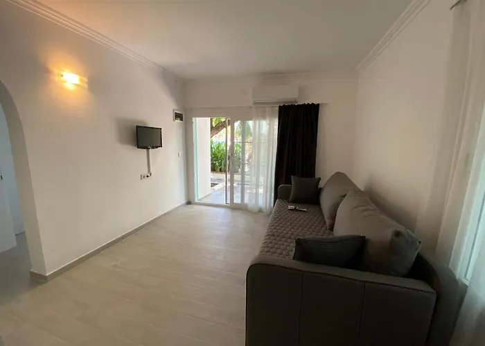 Manolya Hotel