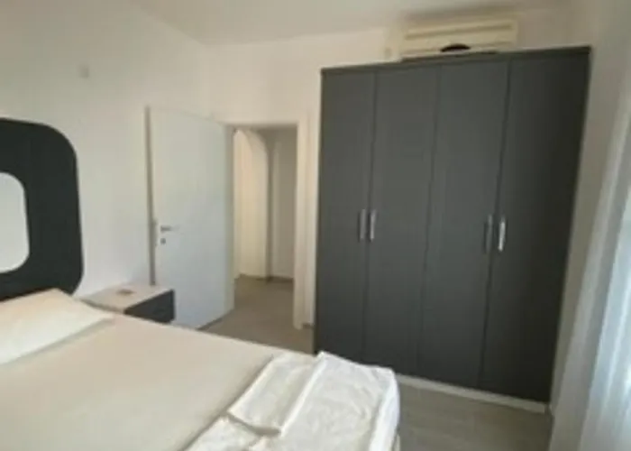 Hotel Manolya *
